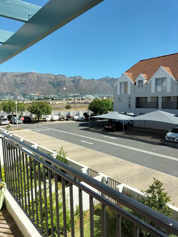 To Let 1 Bedroom Property for Rent in Gordons Bay Western Cape